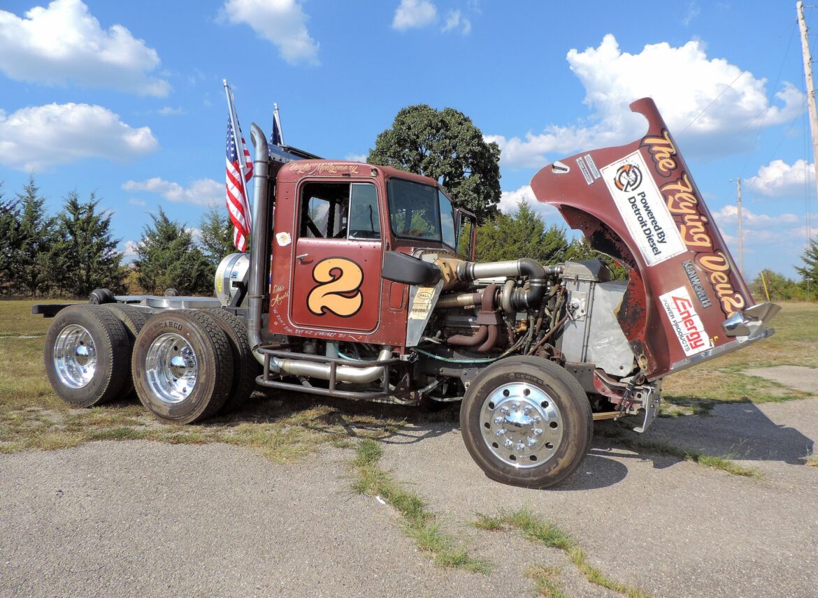 Lebanon-I-44-Speedway-9-13-25-with-the-American-Big-Rig-Racing.jpg